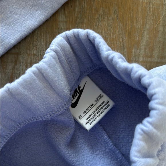 NIKE Club Fleece Hoodie + Pants Set (2T) - Picture 10 of 11